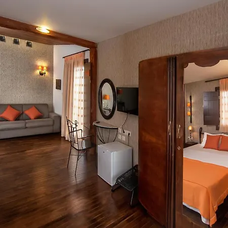 Polys Apartamento Katachás