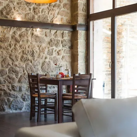 Polys Apartamento Katachás