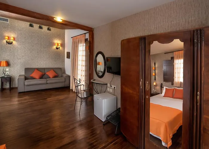 Polys Appartement Katachás